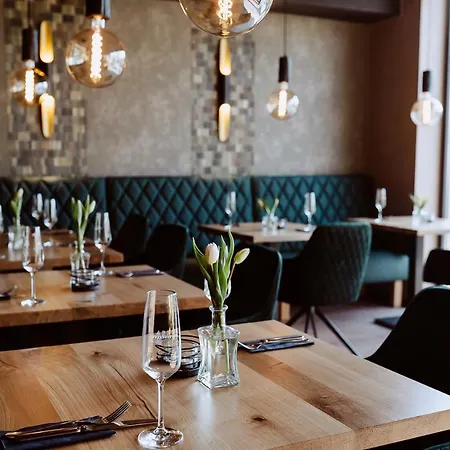 Weingut Und Gaestehaus Apel * 니텔