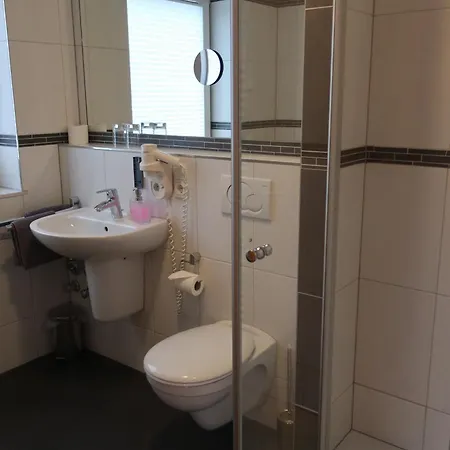 Weingut Und Gaestehaus Apel Han/Misafirhane