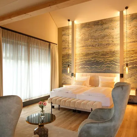 Weingut Und Gaestehaus Apel 니텔